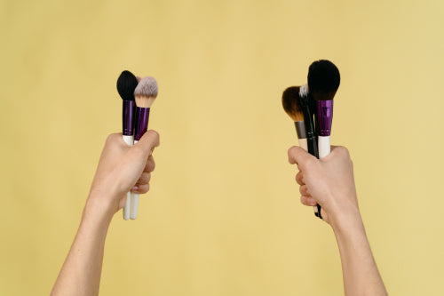Comparing Traditional Brushes and Specialized Tools for Fragile Strands