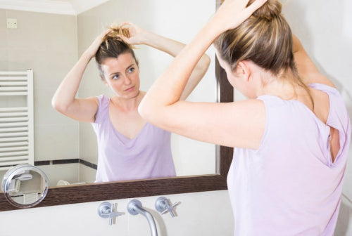 Comparing Detangling Methods: What Works Best for Thinning Hair