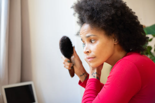 How Specialized Brushes Support Those With Extensions and Wigs
