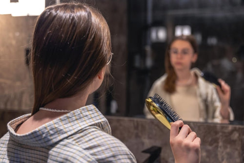 How to Compare Hair Brushes for Wet and Dry Hair