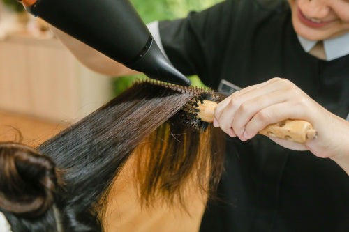 How Hair Texture Influences Brushing Techniques